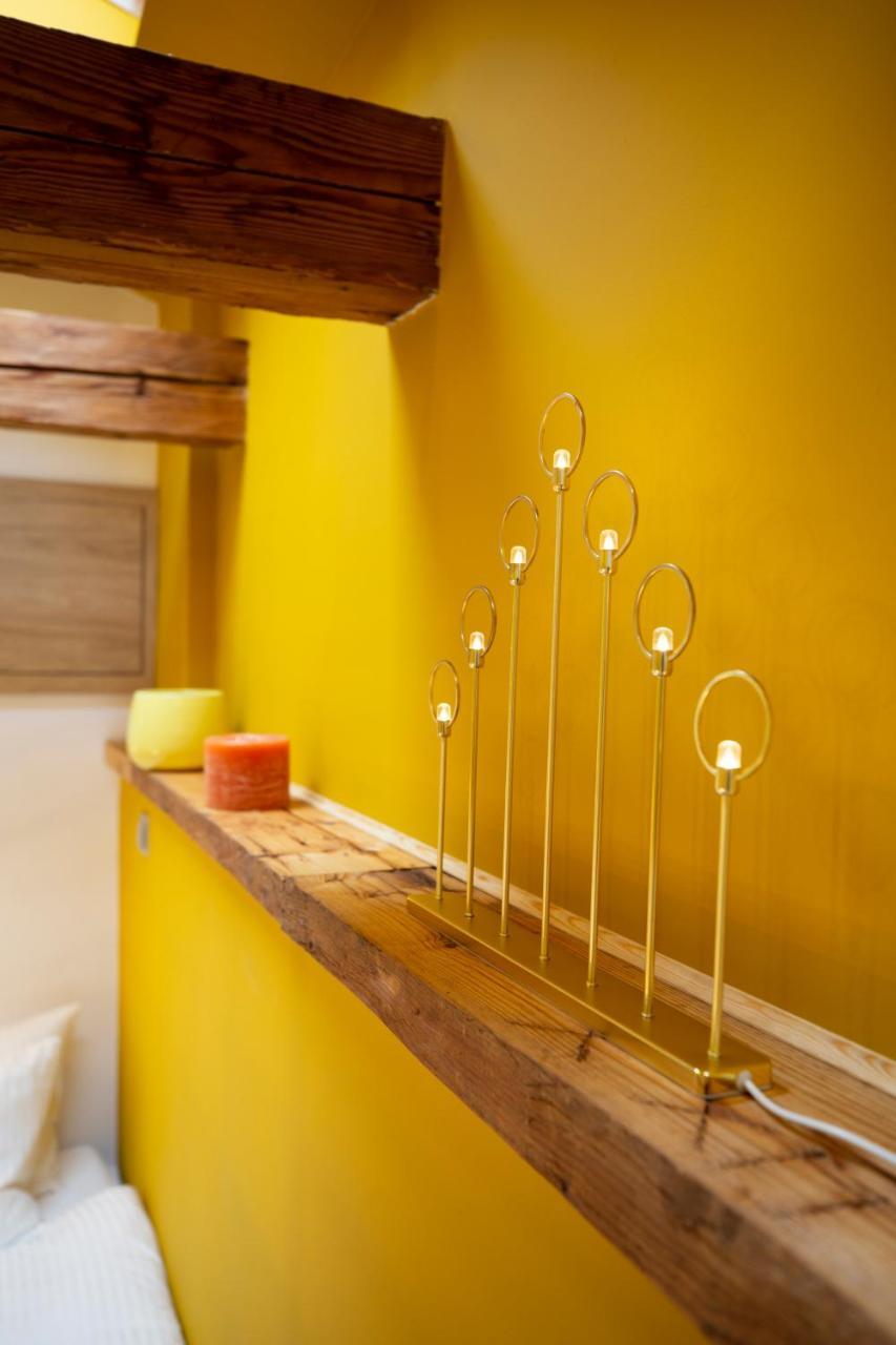 Yellow Apartment Cluj-Napoca Ngoại thất bức ảnh