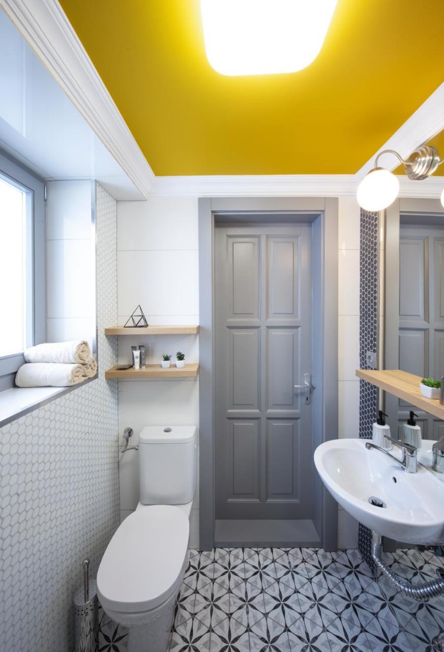 Yellow Apartment Cluj-Napoca Ngoại thất bức ảnh