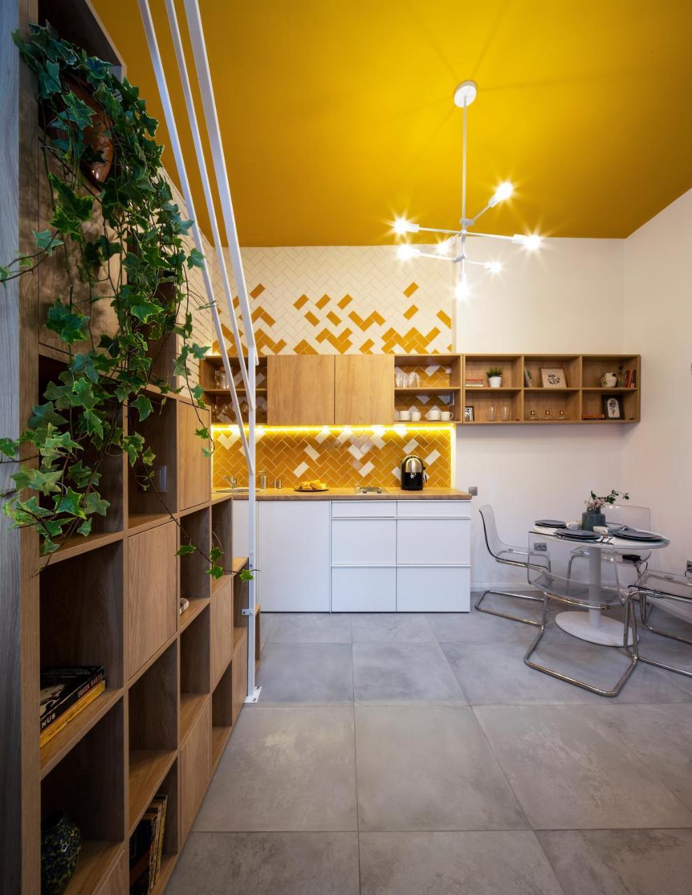 Yellow Apartment Cluj-Napoca Ngoại thất bức ảnh